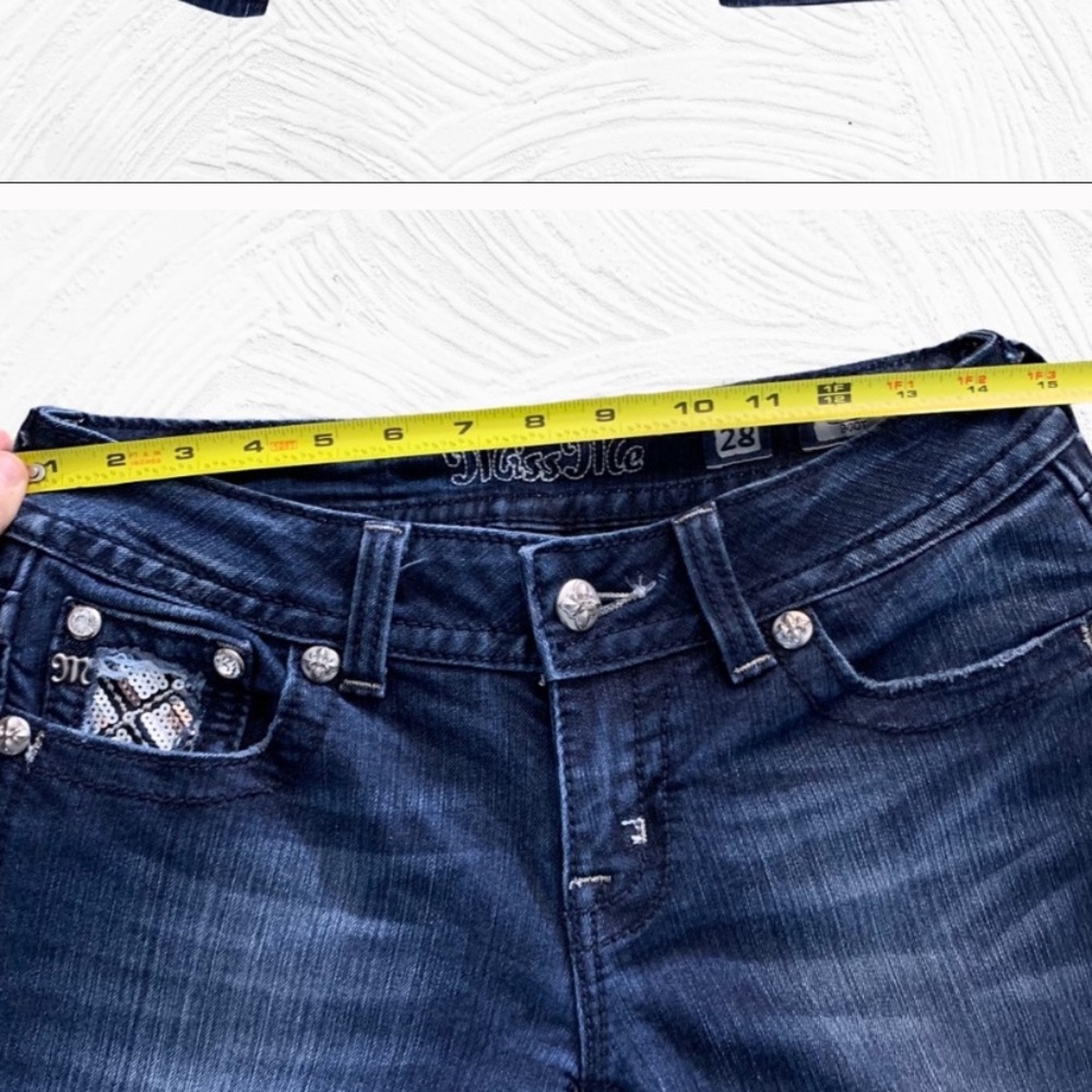 Jean - Picture 2 of 8